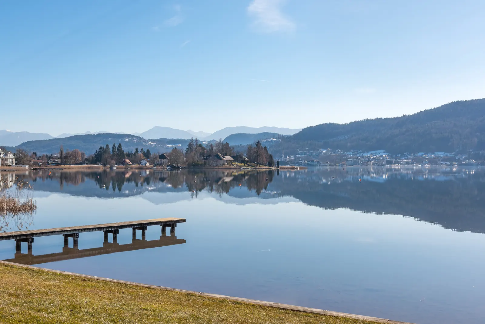 Badesteg am Edelweißbad in Pörtschach am ruhigen Wörthersee